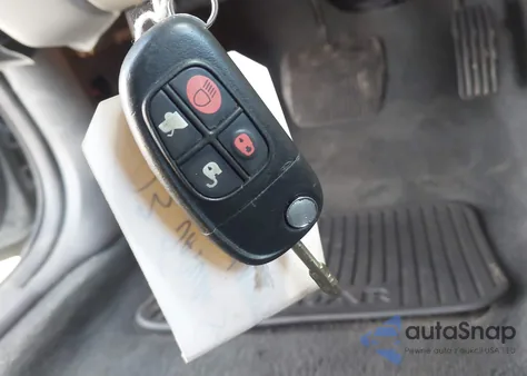 2003 Jaguar S-Type 4.2L V8 из США, поврежденный, VIN SAJEA01U93HM87534